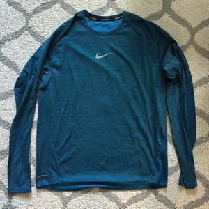 Nike Long sleeve Aeroreact Shirt